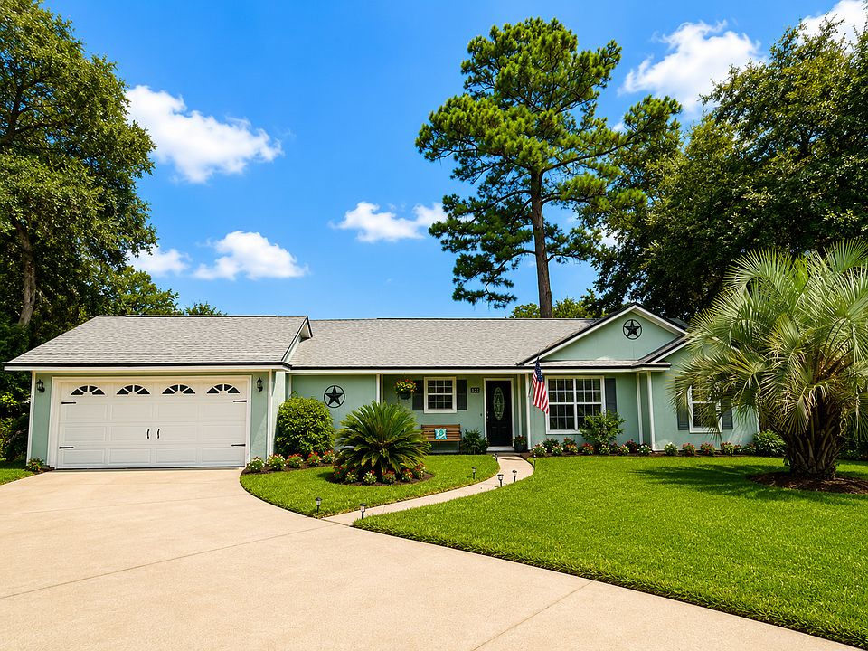 1st image of 102 Summer Dr