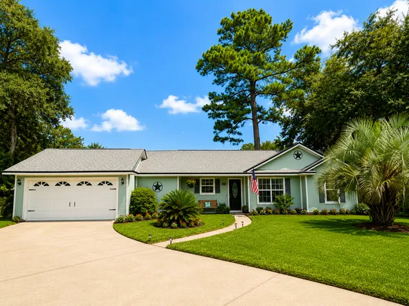 102 Summer Dr, Saint Marys, GA 31558