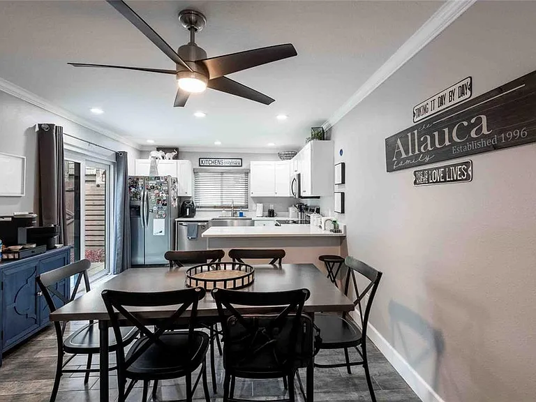 15307 W Pond Woods Dr #301 — Photo 12