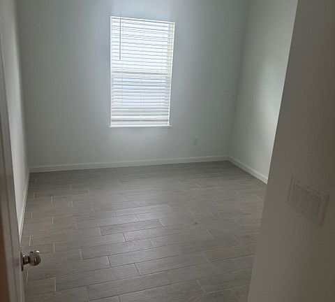 3rd image of 1537 Huntley Hollow Dr