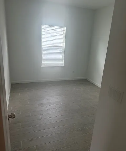 1537 Huntley Hollow Dr — Photo 3