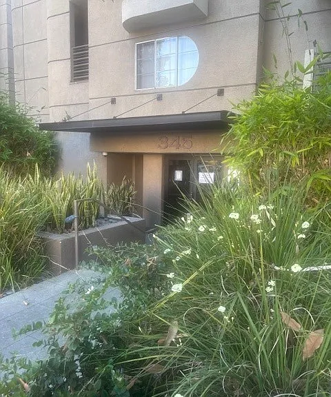 345 S Alexandria Ave #307 — Photo 29