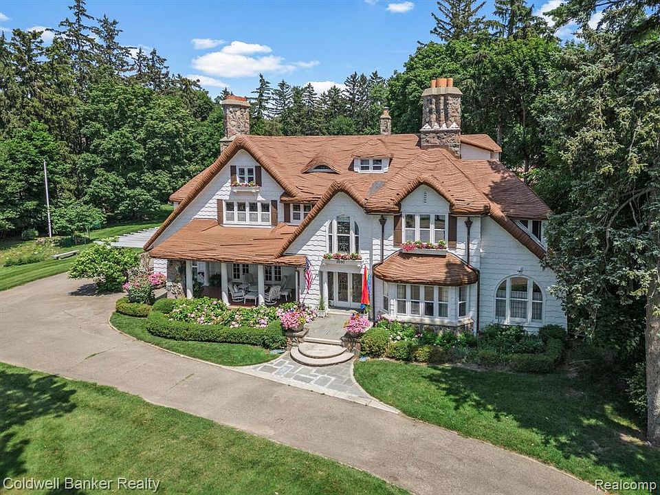 2690 Pine Lake Rd, West Bloomfield, MI 48324 MLS 20230049920 Zillow