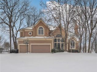 13232 Granada St, Leawood, KS 66209