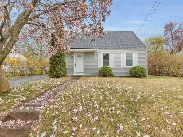 125 Winding Lane, East Hartford, CT 06118