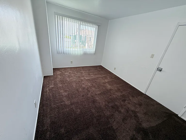 1001 63rd St #3 — Photo 6