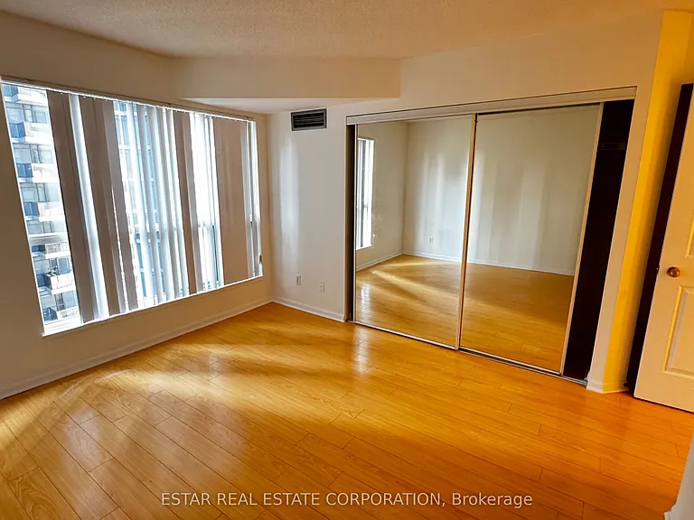 7 Carlton St #1101 — Photo 6