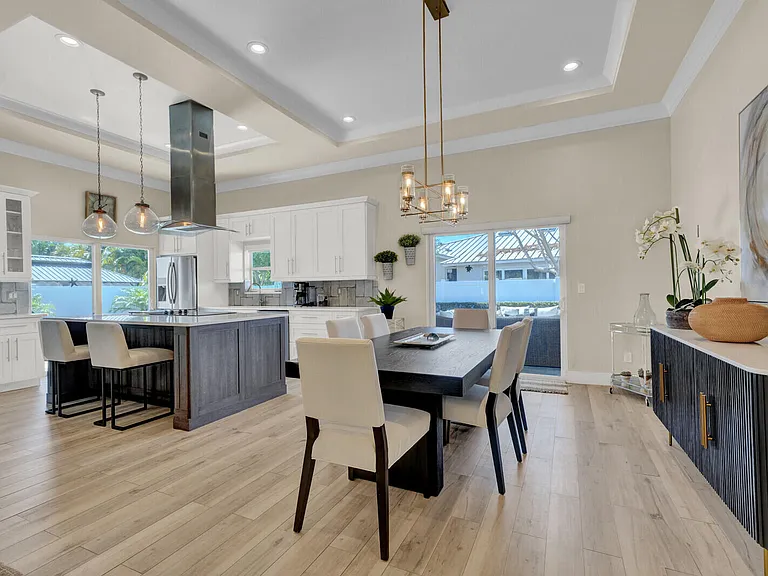 875 SE 13th Ave — Photo 36