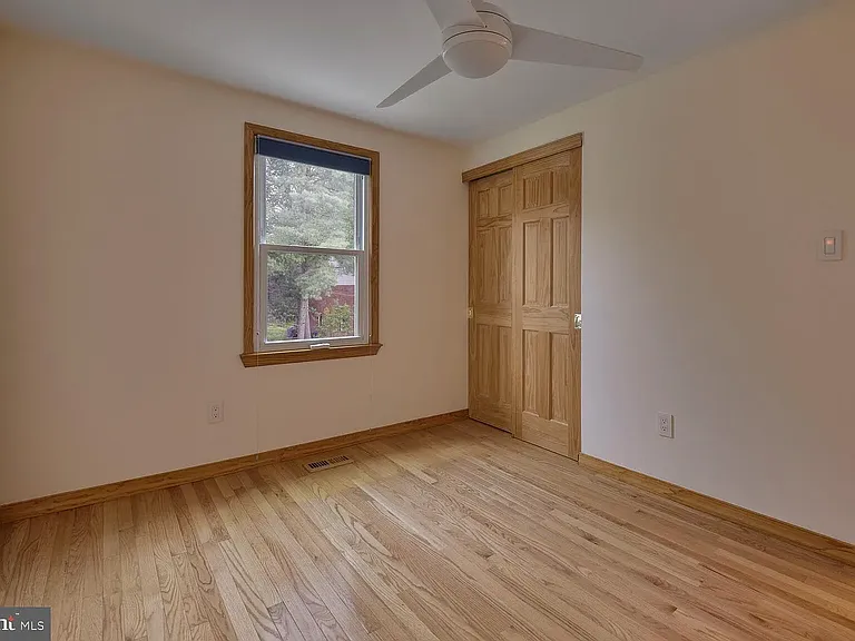 9321 Bentridge Ave — Photo 34