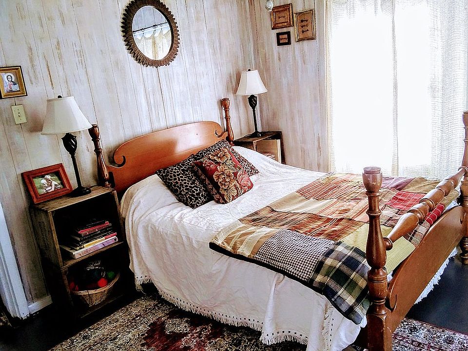 204 Elm St, Bluefield, WV 24701 Zillow