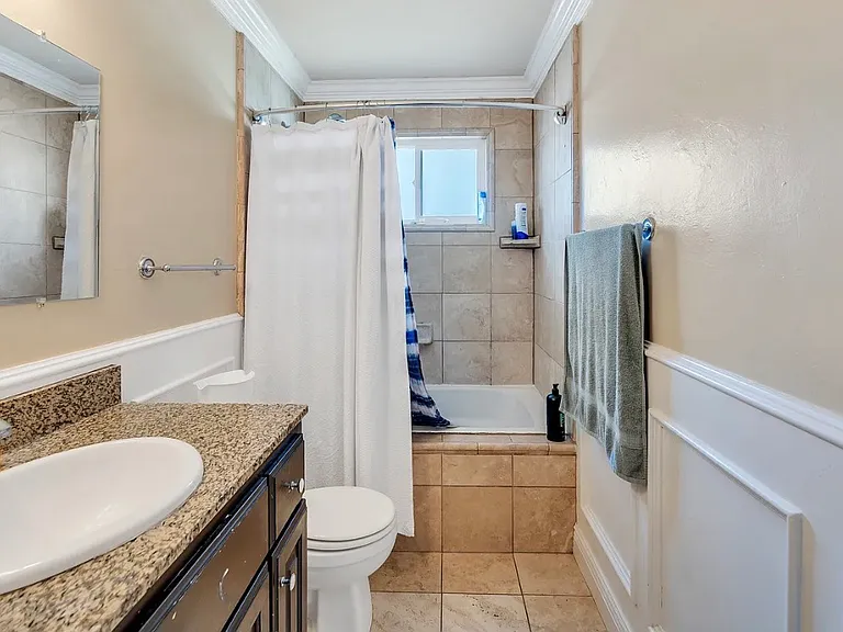 1028 W 1375 N — Photo 11