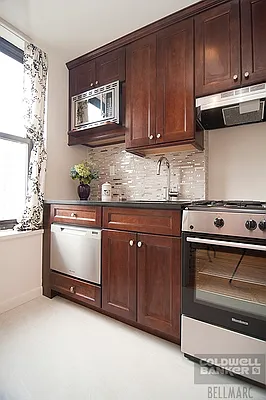 Sold by Bellmarc Realty | media 15