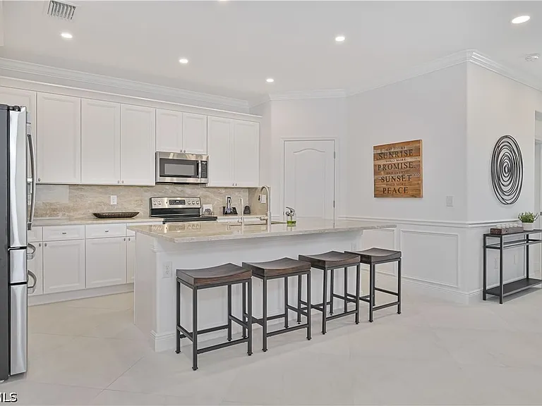 15550 Pascolo Ln — Photo 13