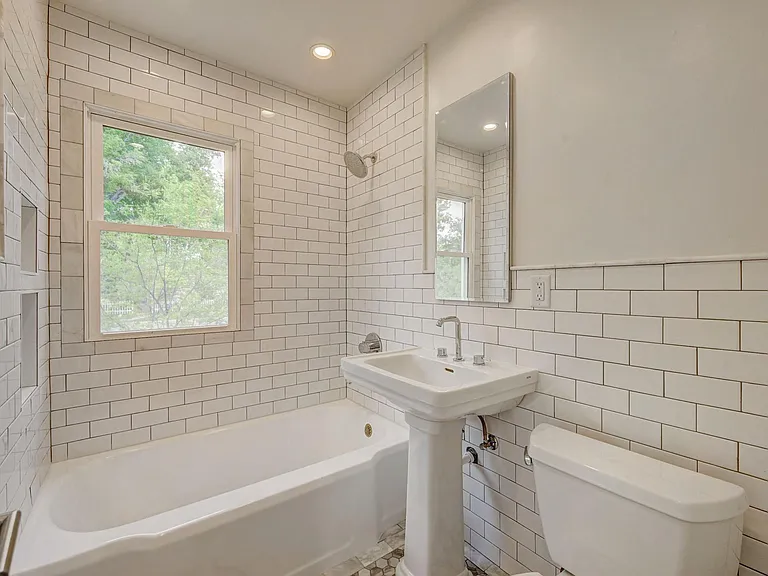 2492 Jay St — Photo 7
