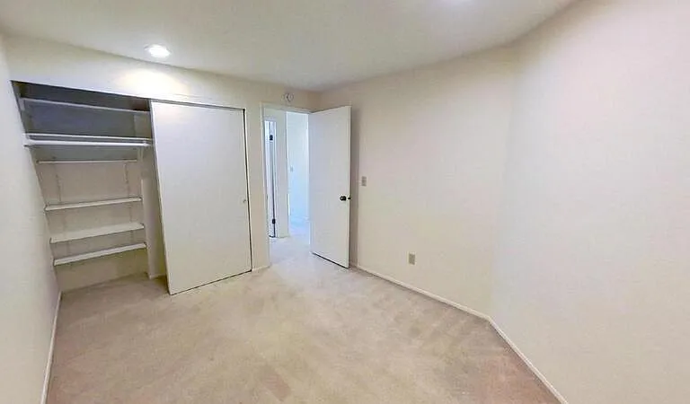 16921 Inglewood Rd NE #A-303 — Photo 12