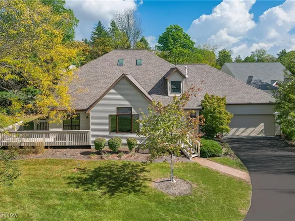 604 Magnolia Ln, Chagrin Falls, OH 44023