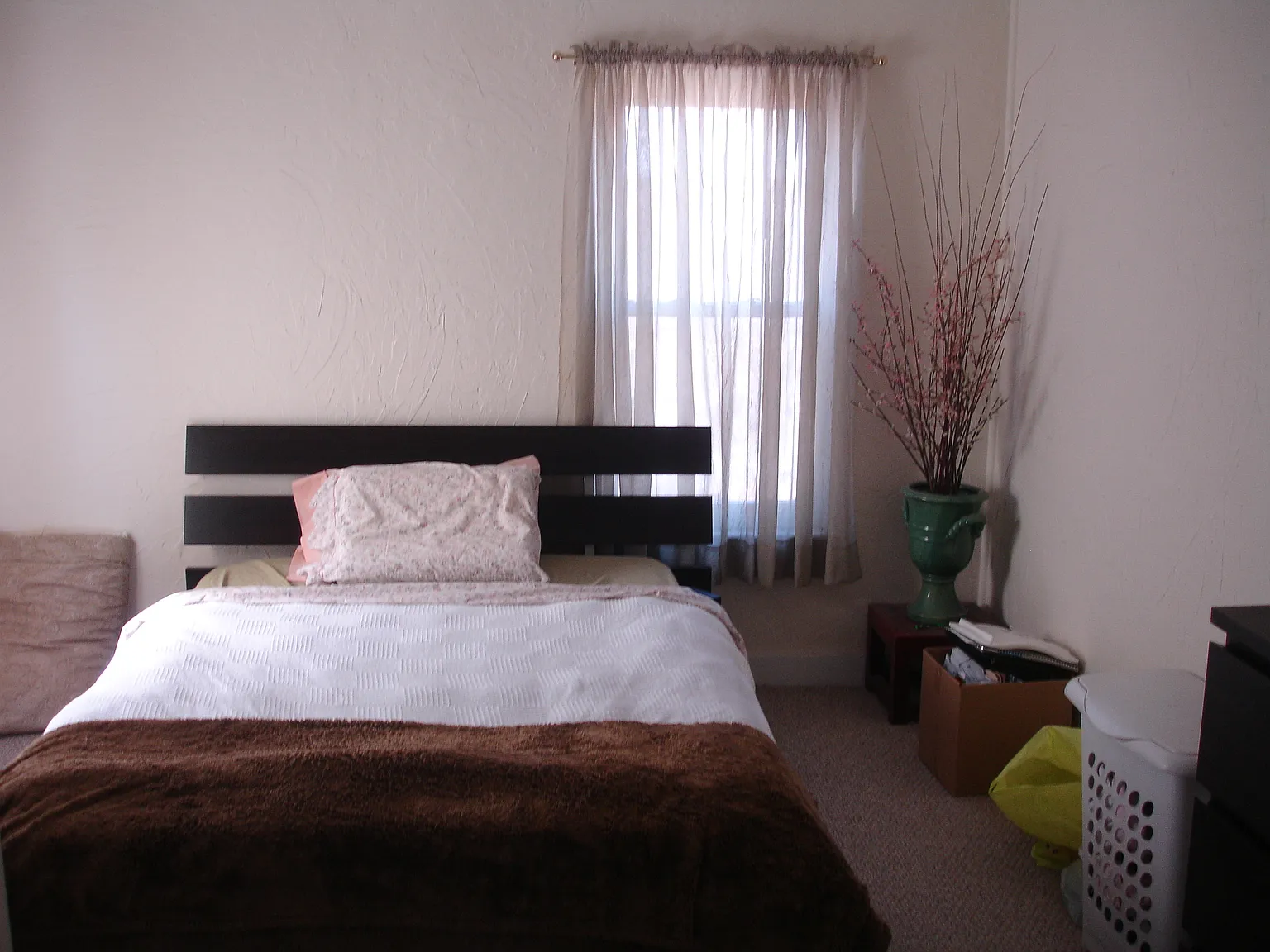 1 bed, 700 sqft, $1,750 — Photo 2