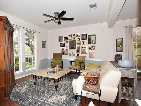 5th image of 1606 Fall Creek Dr