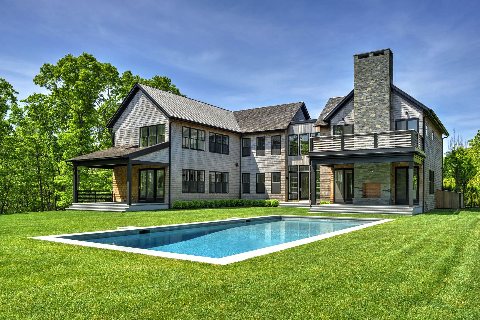  Sunny All Day Long at the Pool