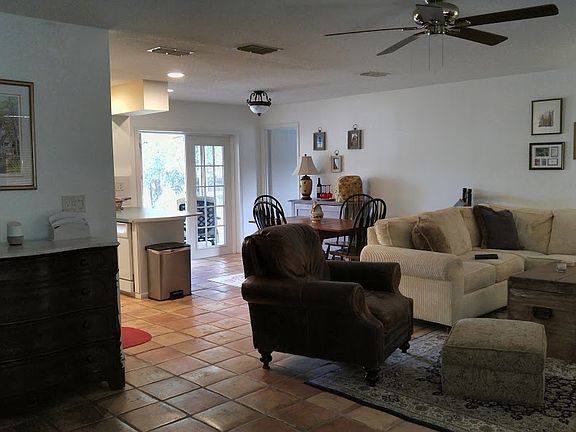 5th image of 412 Lime Dr