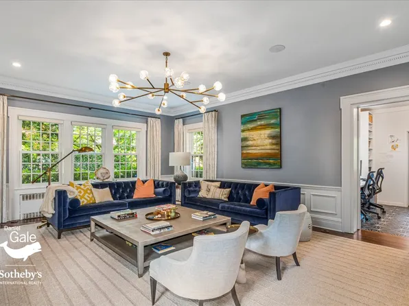 165 Slocum Crescent image 5 of 59