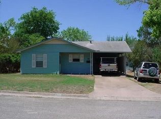 1705 North St, Kerrville, TX 78028