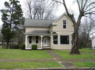 817 6th St, Hot Springs National Park, AR 71913