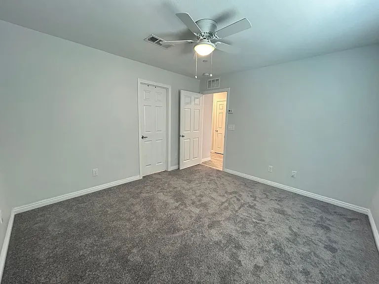 4552 Dover Straight St — Photo 13