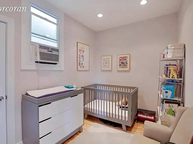 403 12th St #4 — Photo 7