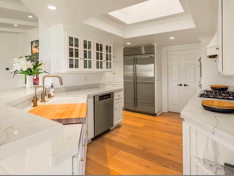 Del Oro Dr — Photo 11