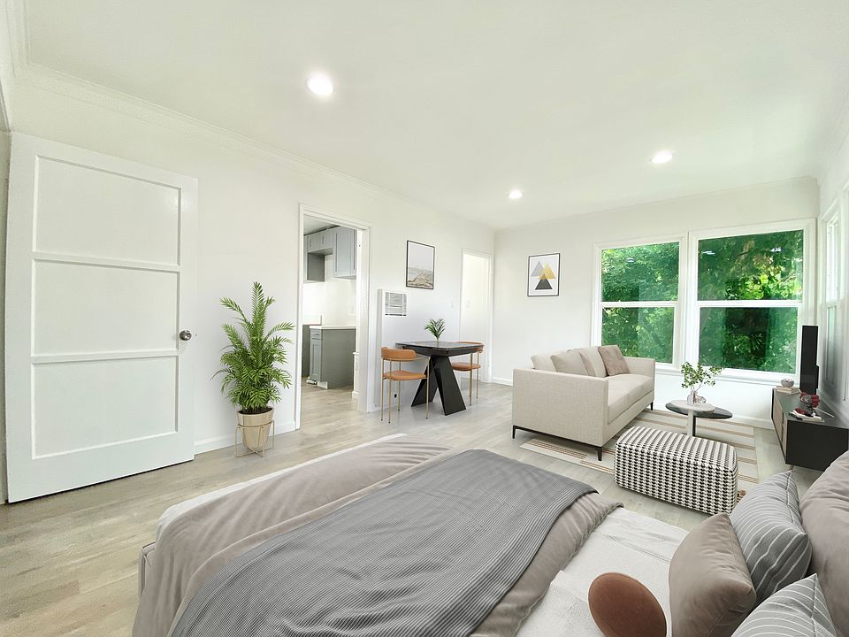 1st image of 1519 N Laurel Ave #12