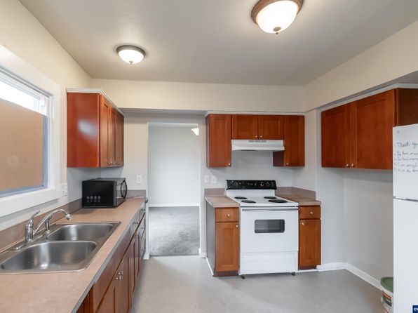 salem-oregon-448719398 picture