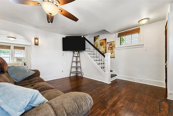 410 Eureka St — Photo 7