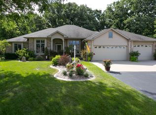 3291 Creek Side Dr, Oshkosh, WI 54904