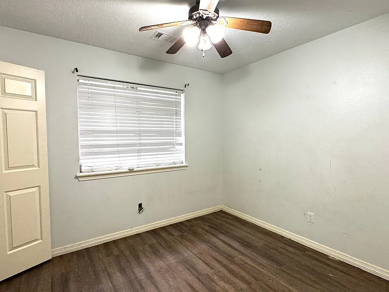 6422 Diamond Rock Dr — Photo 13