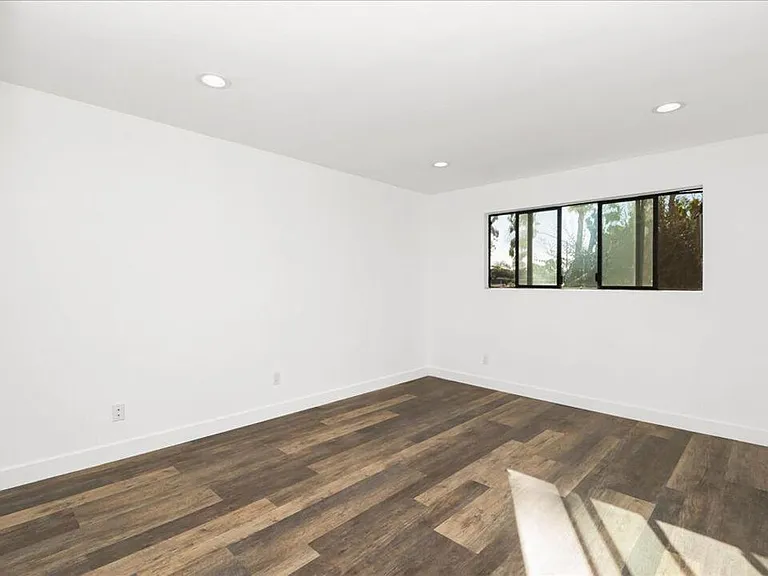 Entire house with dimmable lights