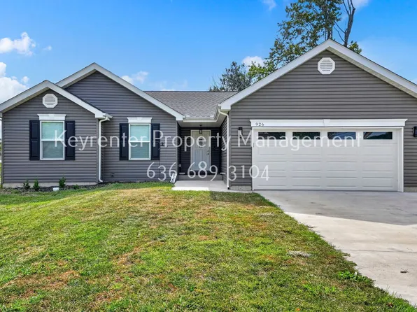 926 Townhouse Ln, Hazelwood, MO 63042