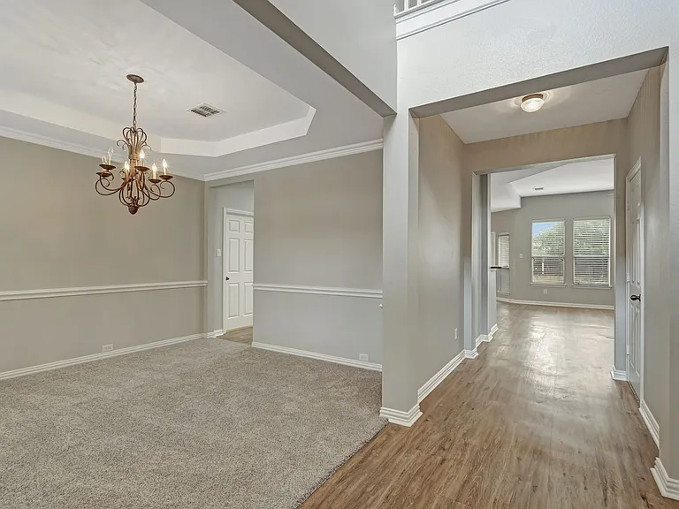 210 Red Bluff Dr — Photo 2