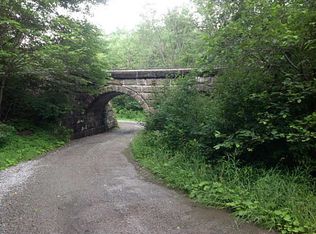 2555 Vanderbilt Street, Commodore, PA 15729