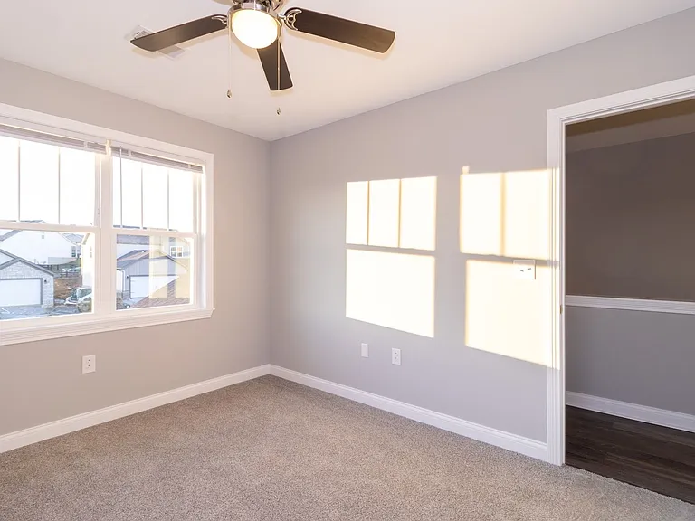 102 Bellbrook Ln — Photo 10