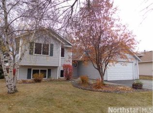9475 Parkside Trl, Champlin, MN 55316