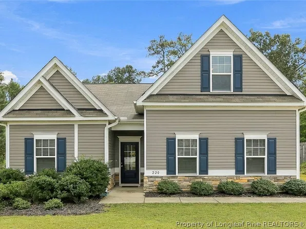 220 Ore Run Ln, Sanford, NC 27332