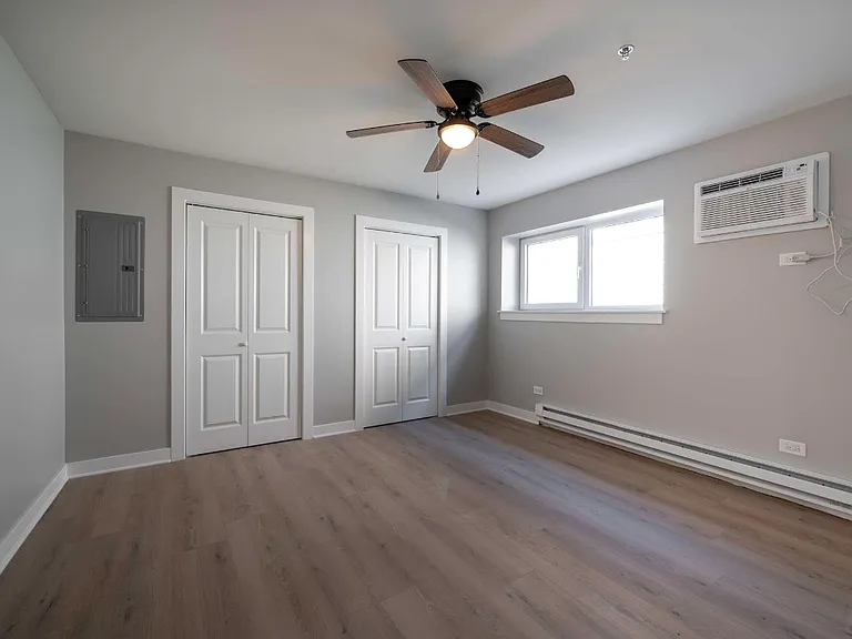 312 N Austin Blvd #4W — Photo 8