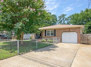 1423 Philmont Ave, Chesapeake, VA 23325