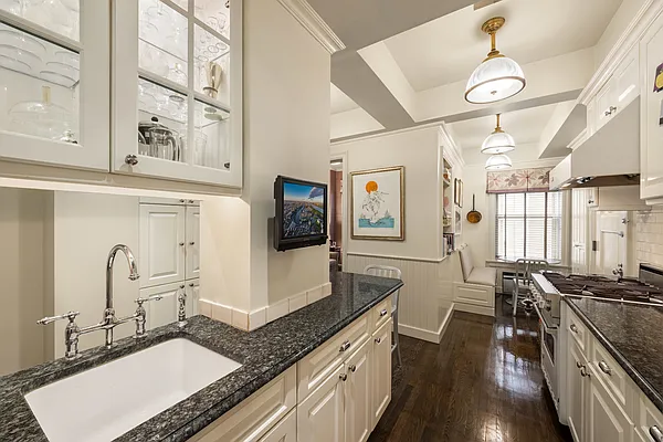 Sold by Corcoran | media 5