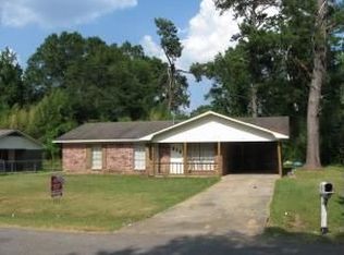 24 Magnolia St, Hattiesburg, MS 39402