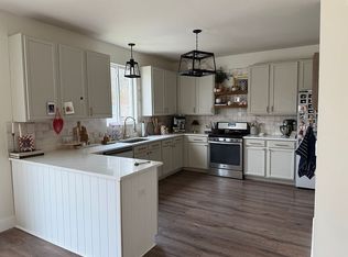 918 Neufairfield Dr, Joliet, IL 60432