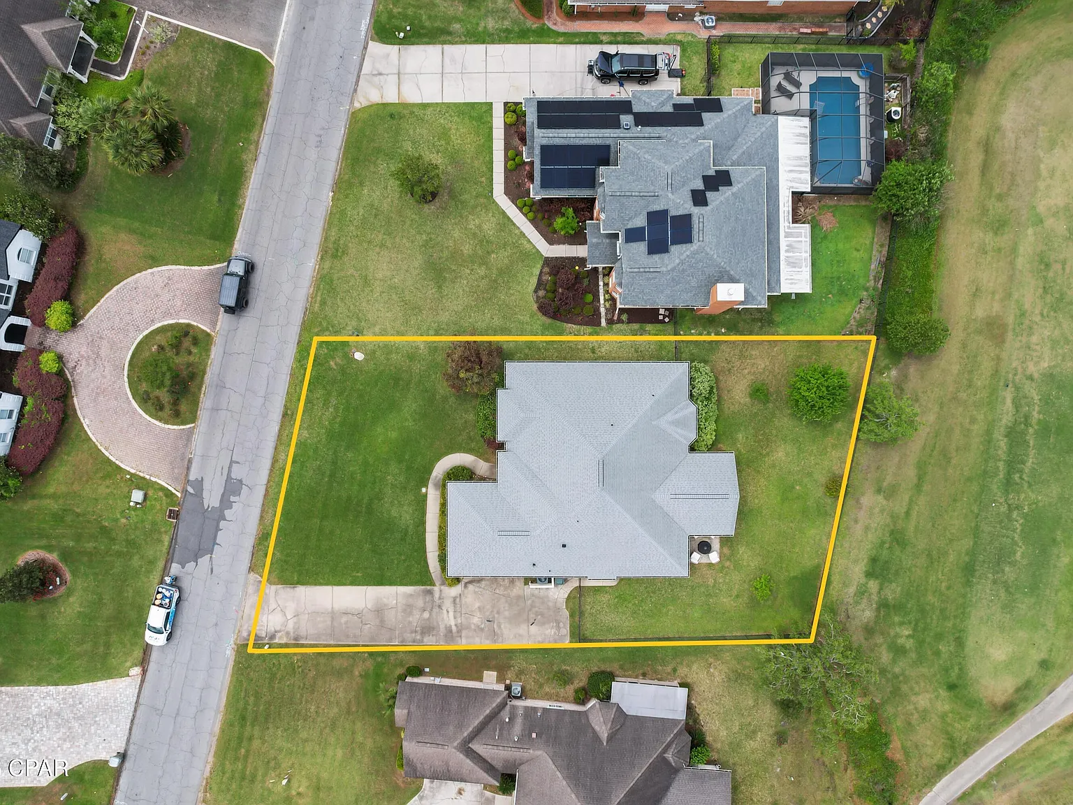 4 bed, 2.5 bath, 2353 sqft, $2,850 — Photo 3