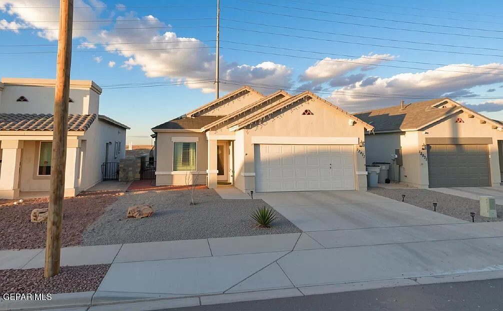 4 bed, 2.0 bath, 1361 sqft, $1,850 — Photo 1