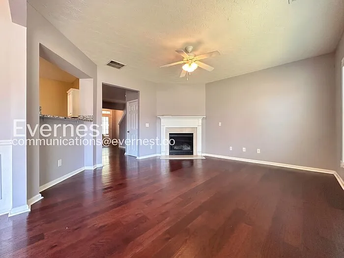 729 Mountain Laurel Dr — Photo 6